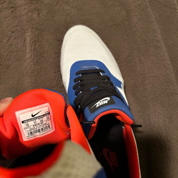 Nike Air Max 1 Ultra Essentials - Picture 3 of 3